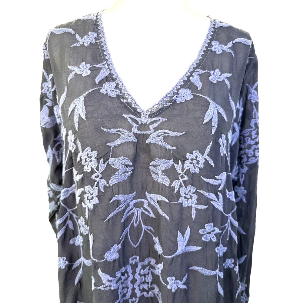 Johnny Was Blue Embroidered Tunic Top Medium Boho Floral V-Neck - Picture 3 of 8